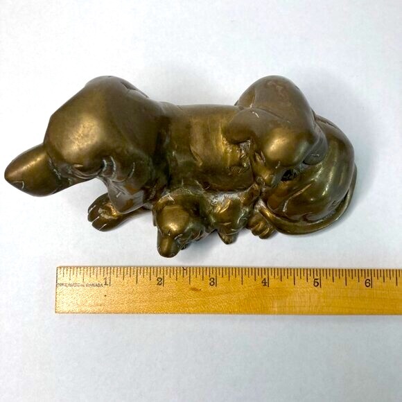 Brass Basset Hound Mom and Babies figurine - Picture 11 of 12